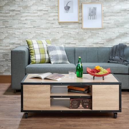 Az ipari szél textúráját fekete szegélyektől és szegecsektől egészen kerekekig adtuk hozzá.